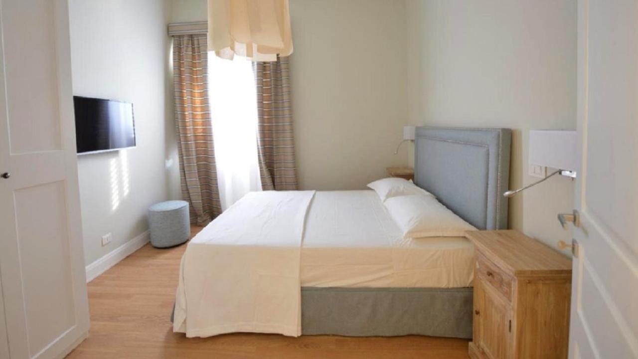 Domus D'Angelo B&B Формия Экстерьер фото