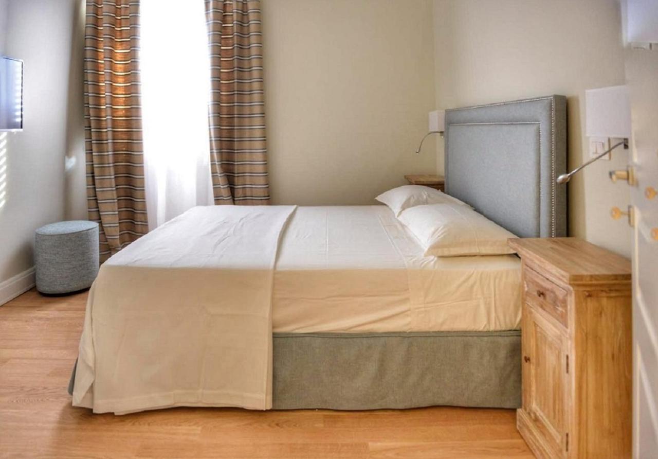 Domus D'Angelo B&B Формия Экстерьер фото